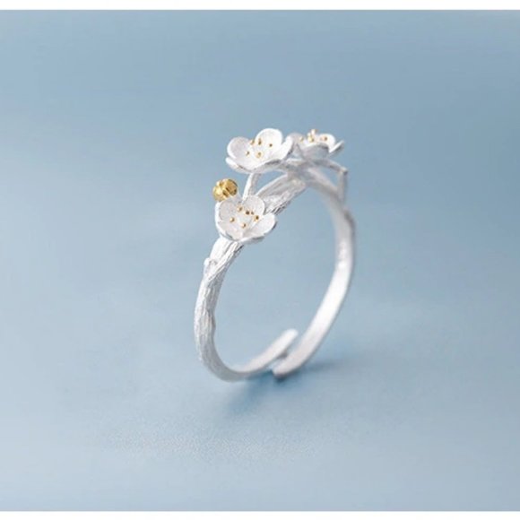 NEW 925 Sterling Silver Flower Adjustable Ring - Picture 7 of 8